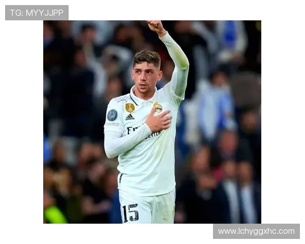 皇马发布战阿拉维斯预热海报：费德里科-巴尔韦德单人出镜